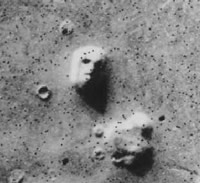 Humanoid face on Mars