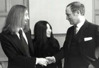John Lennon and Yoko Ono at the Parliament Hill in Ottawa